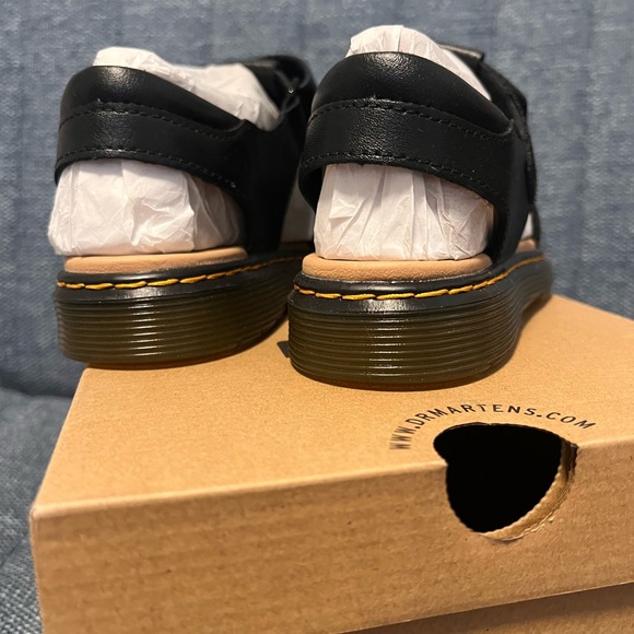 Brand: Dr. Martens | Kids Moby II J Sandals | Size 4 - Picture 3 of 4